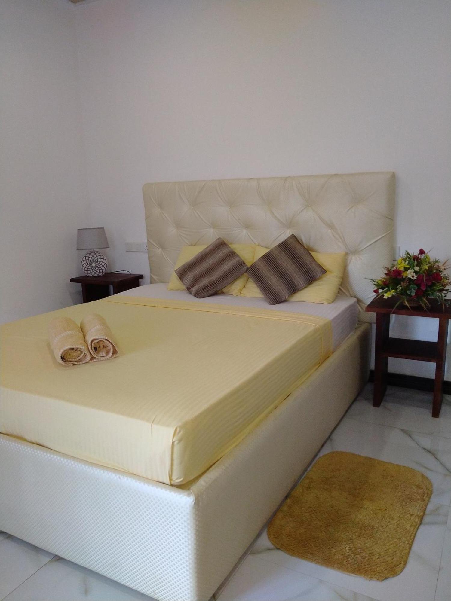 Living Home Negombo Ruang foto